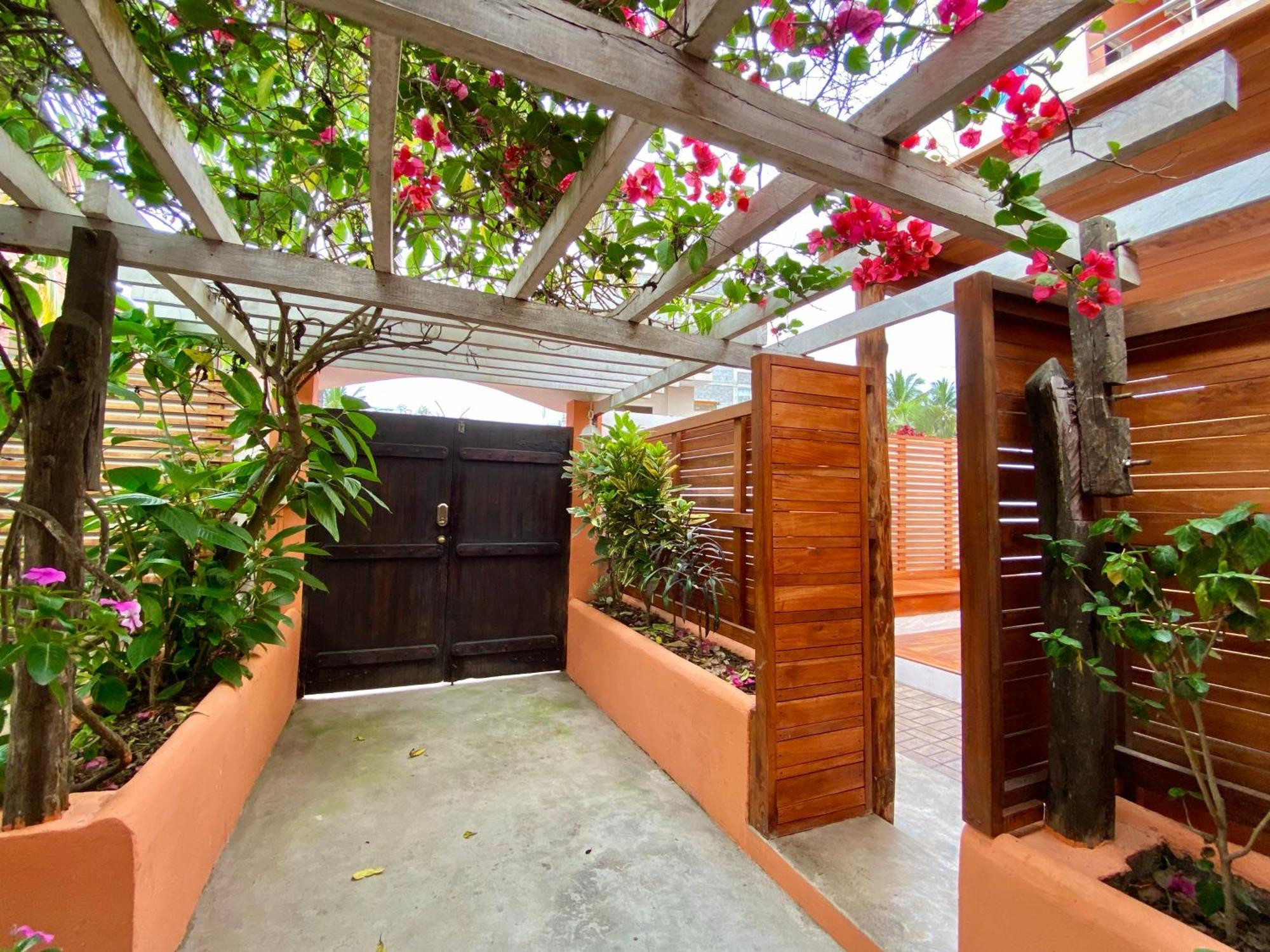 Torre Mar Galapagos Boutique Suites Puerto Ayora  Eksteriør billede