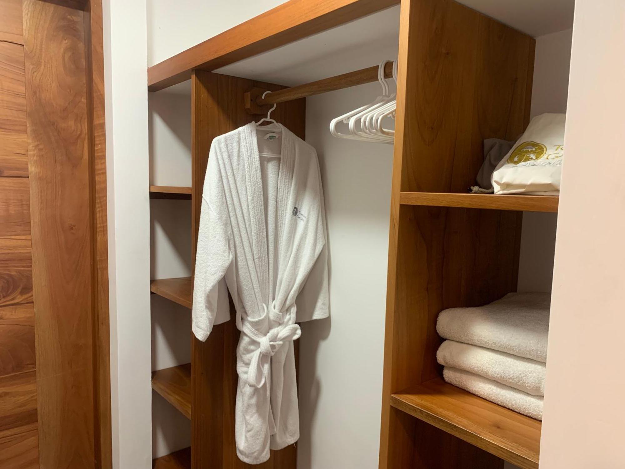 Torre Mar Galapagos Boutique Suites Puerto Ayora  Eksteriør billede