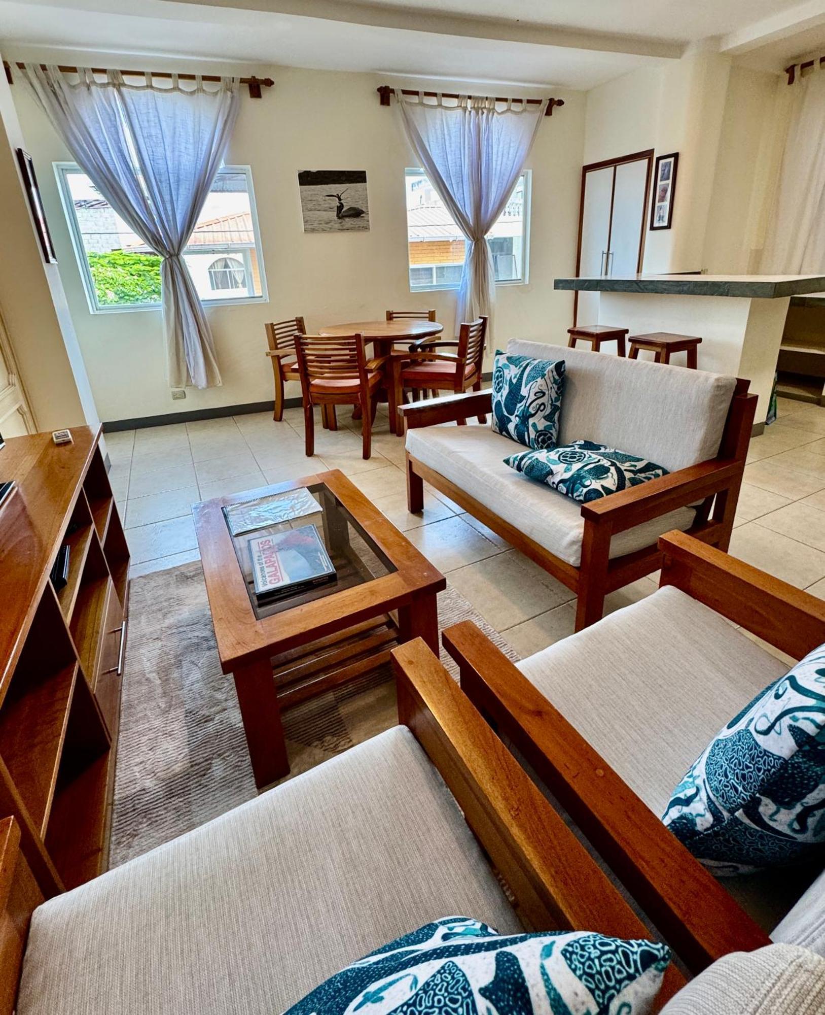 Torre Mar Galapagos Boutique Suites Puerto Ayora  Eksteriør billede